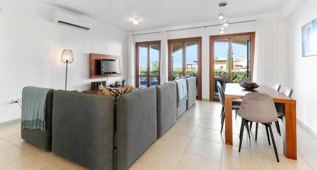 Куклия: Ground floor Apartment Anthos with Beautiful Sea Views on Aphrodite Hills Resort
