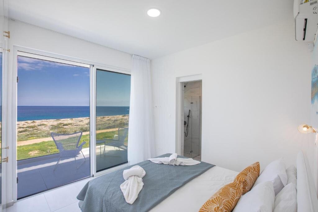 Протарас: Artizan Seafront Villa 5