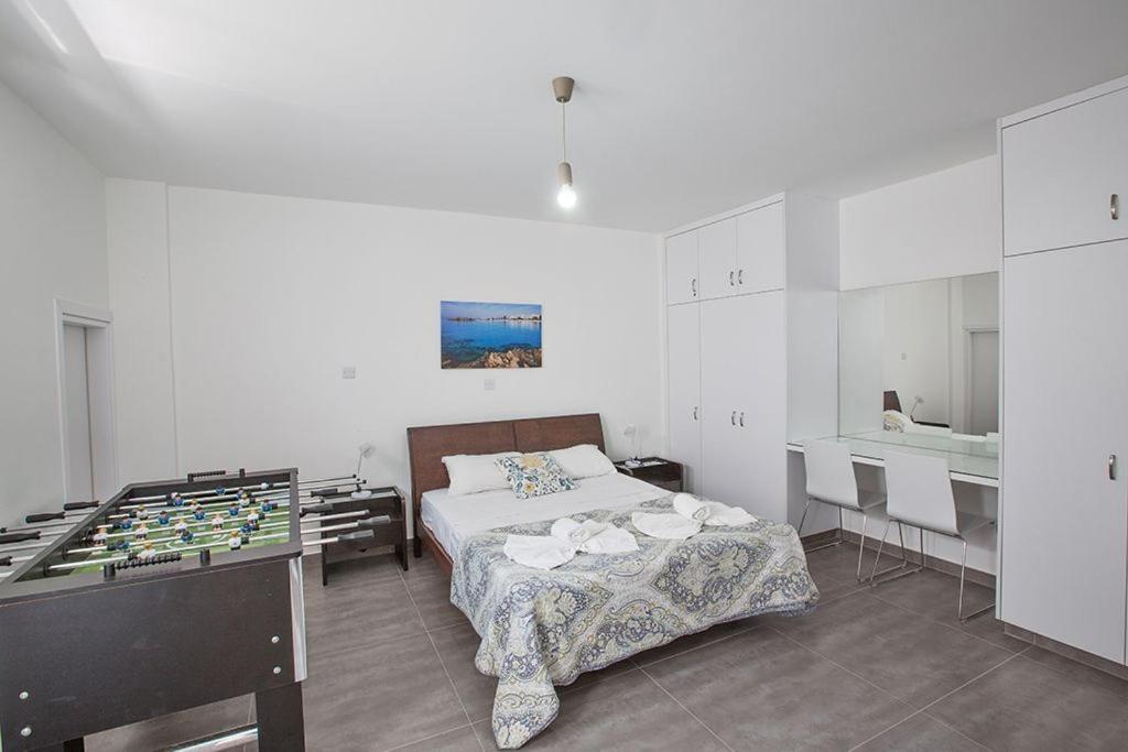 Протарас: Villa Ochosto Eos - Luxury 5 Bedroom Protaras Villa with Private Pool - Close to the Beach