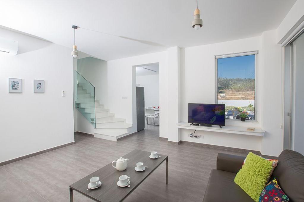 Протарас: Villa Ochosto Eos - Luxury 5 Bedroom Protaras Villa with Private Pool - Close to the Beach