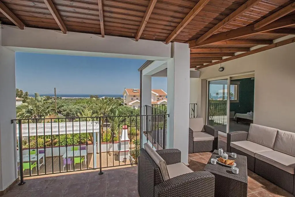Протарас: Villa Akefalo - Beautiful 3 Bedroom Protaras Villa with Private Pool - Close to Amenities