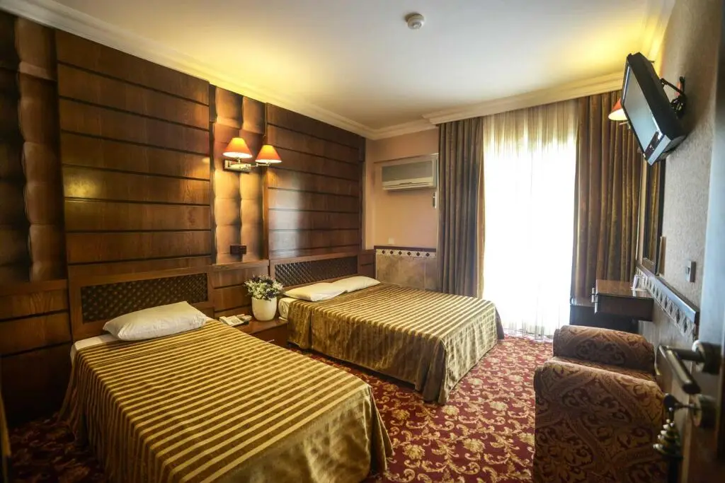 Кирения: Anadol Hotel