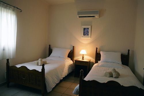 Пейя: Lithos Holiday Villas