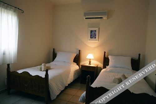 Пейя: Lithos Holiday Villas