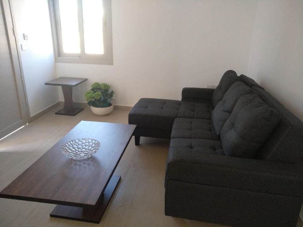 Полис Хрисохус: Argaka Palm Tree Apts