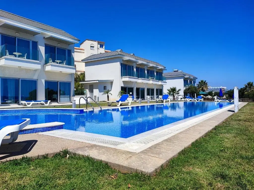 Протарас: Ocean Suites Luxury Apartments