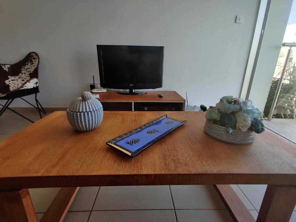 Протарас: 1 bedroom Flat steps from Da Costa Bay, Protaras with wifi