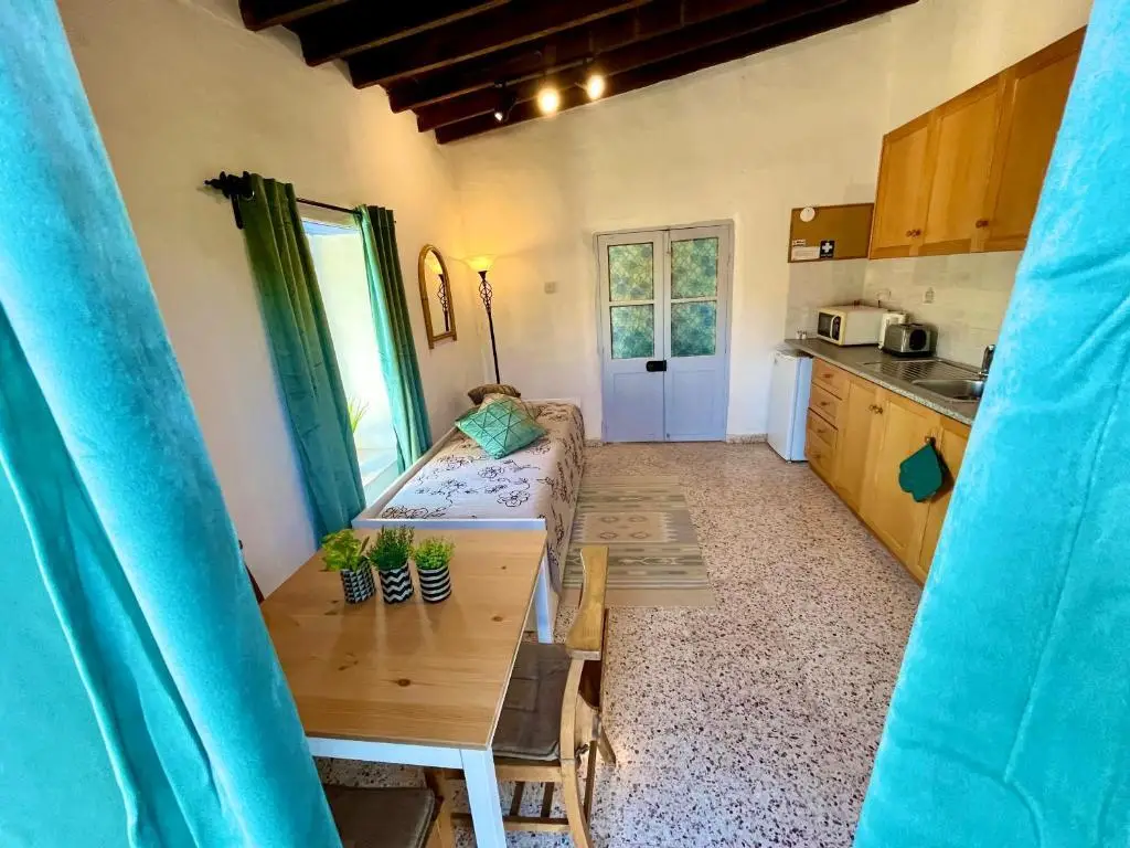 Калавасос: Cottage Apartment Othellos