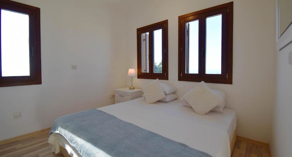 Куклия: 1 bedroom Apartment Pyrgos with beautiful sea and sunset views, Aphrodite Hills Resort