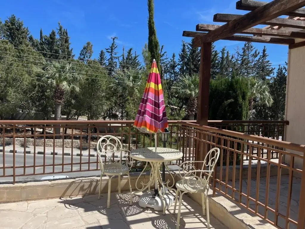 Куклия: 2 Palaepaphos Gardens