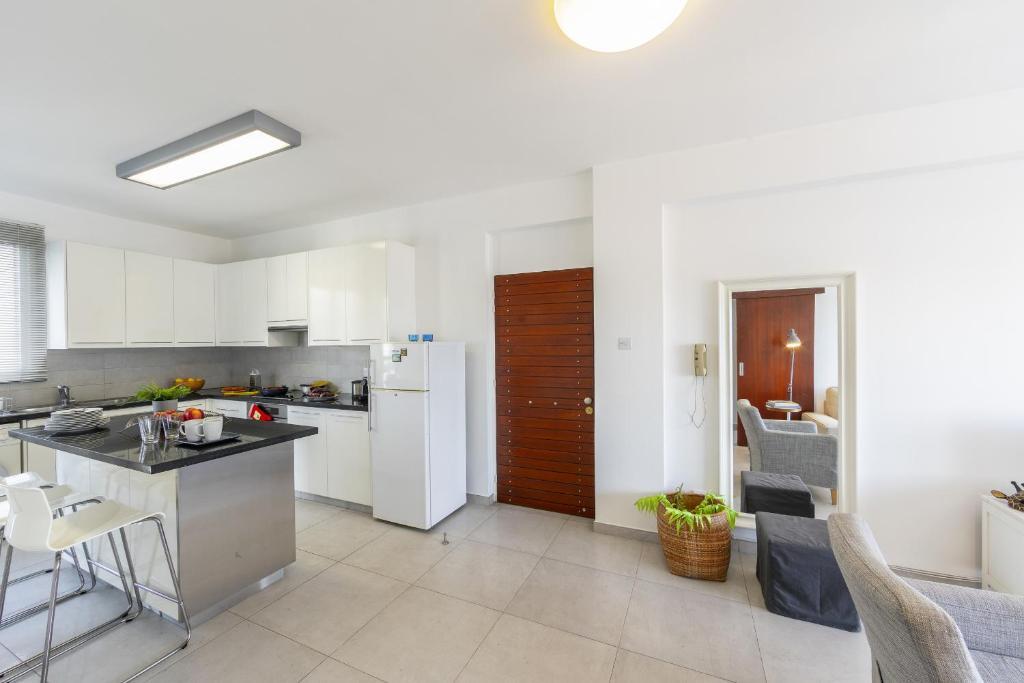 Лимассол: Limassol Olimpia Beach Suite