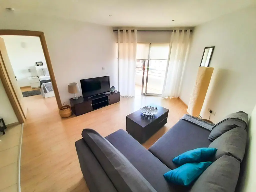 Лимассол: Eden Sea Breeze, 1 Bed, Rooftop Pool, Gym