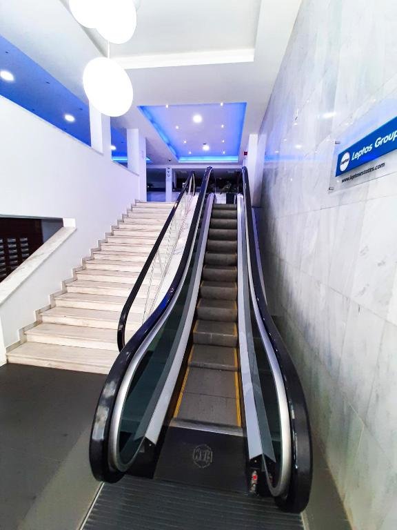 Лимассол: Eden Sea Breeze, 1 Bed, Rooftop Pool, Gym