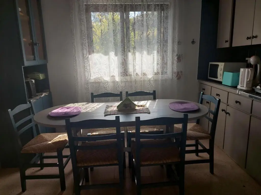 Какопетрия: Veranda