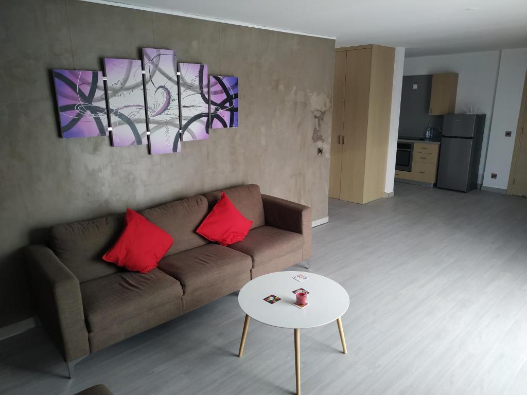 Modern Suite, Xl Balcony, Parking — фото 1