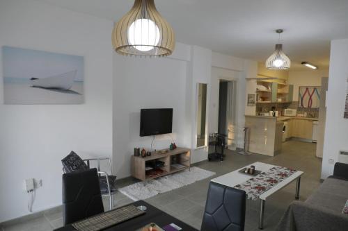 Агиа-Варвара: European Uni Apartment
