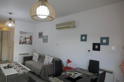 Агиа-Варвара: European Uni Apartment