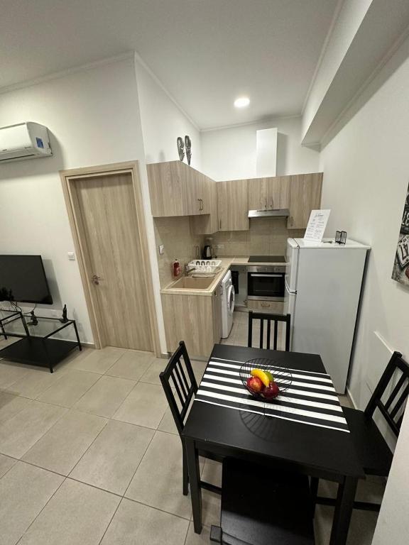 Лимассол: Modern City Center Apartment Saripolou 2