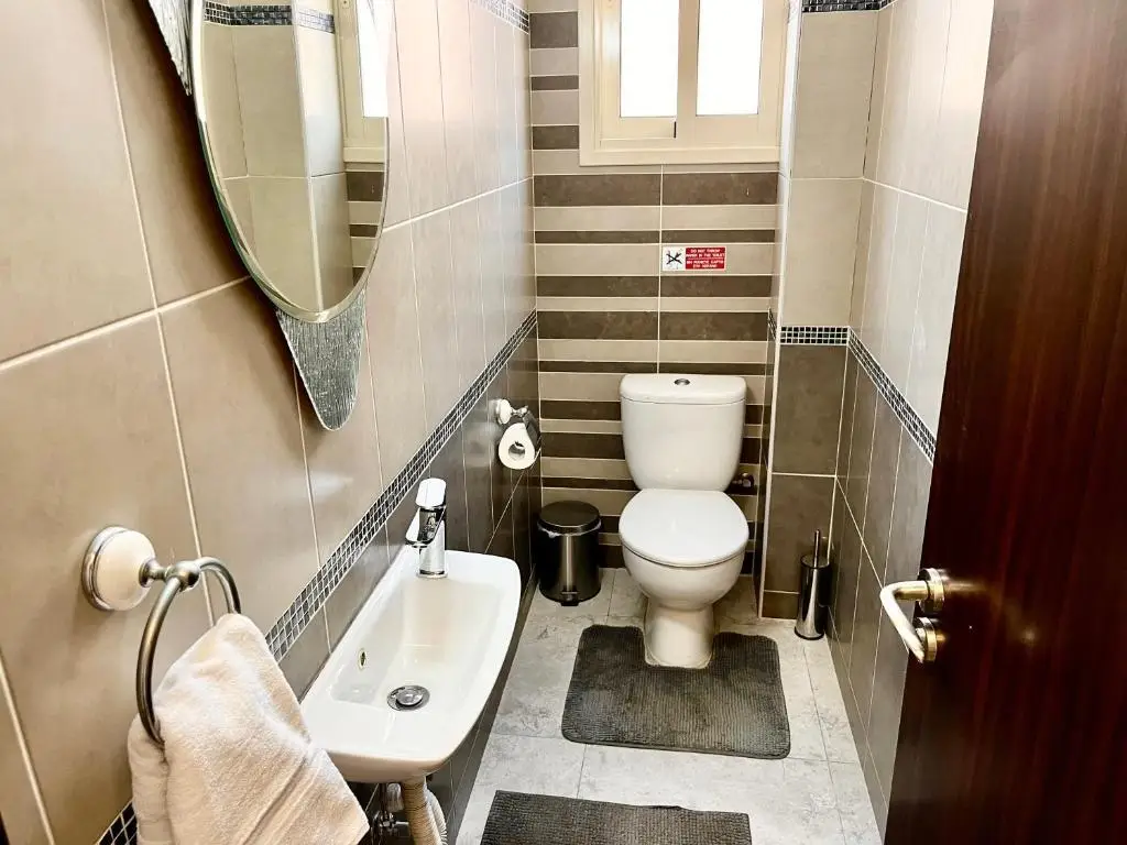Лимассол: Palmyra-Comfortable Cozy/City Apartment.
