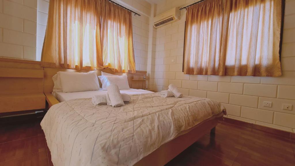 Айя-Напа: Stay Pernera House in Ayia Napa