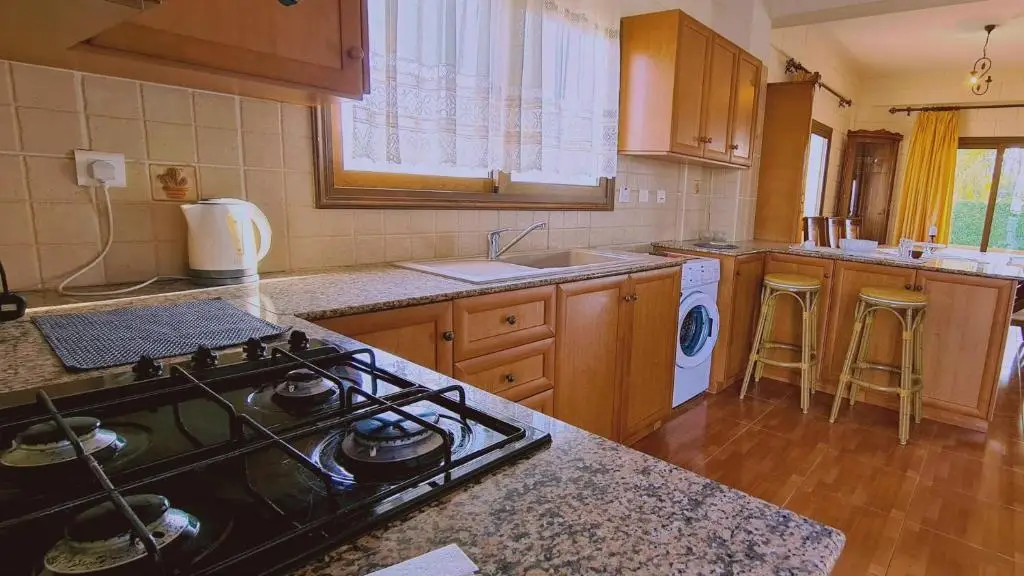 Айя-Напа: Stay Pernera House in Ayia Napa