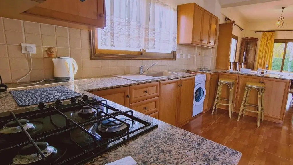 Айя-Напа: Stay Pernera House in Ayia Napa