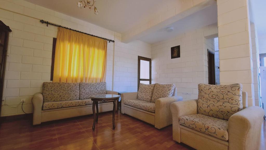 Айя-Напа: Stay Pernera House in Ayia Napa
