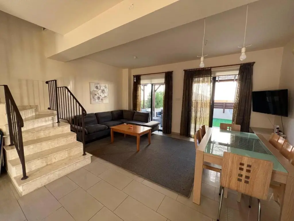 Паралимни: Kapparis Town House