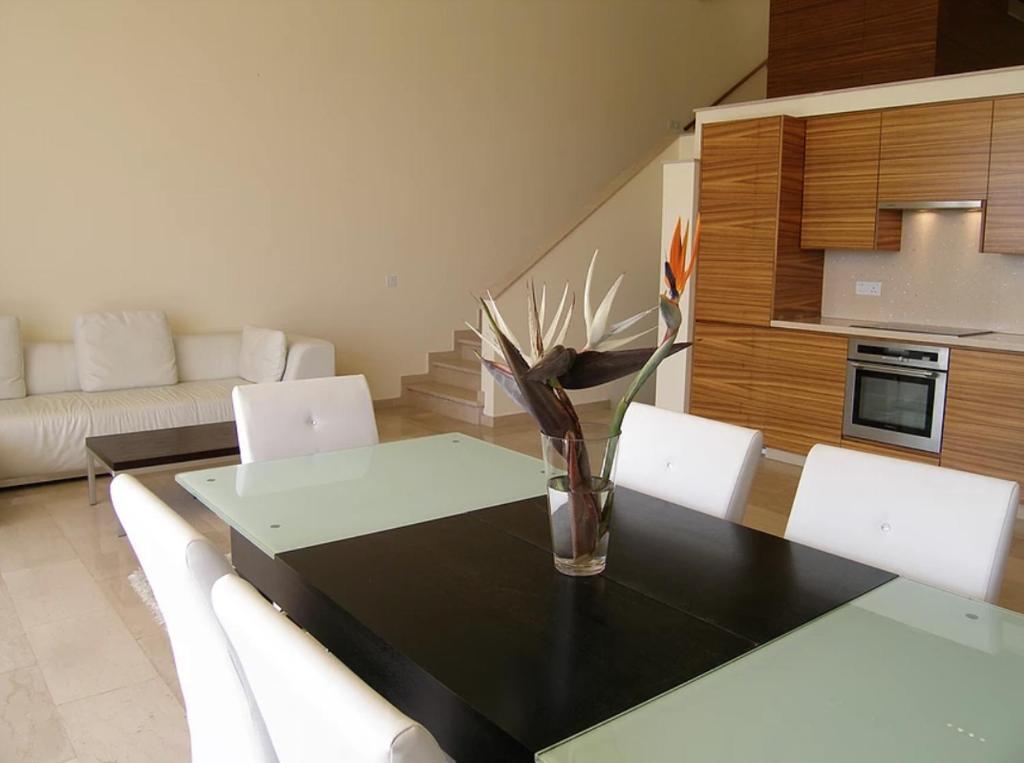Протарас: Luxury Bay View Villa 20 Right On Τhe Beach