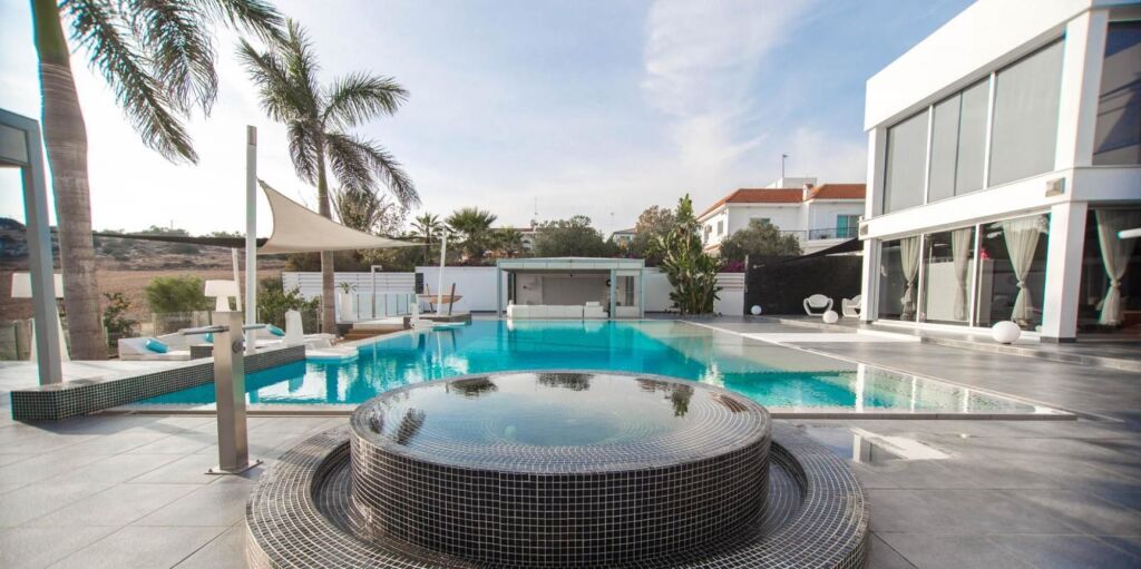 Oceanview Luxury Villa 011 — фото 1