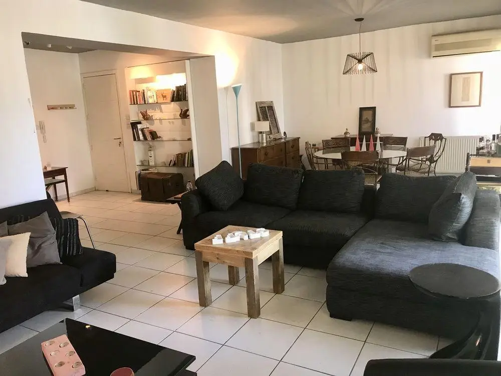Никосия: Nicosia central flat 3 bedrooms