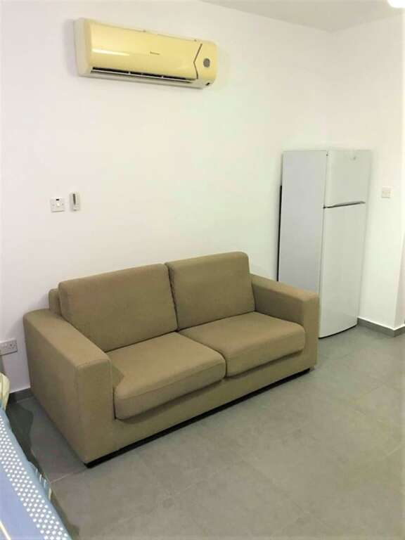 Героскипу: Purple Apple Apartments