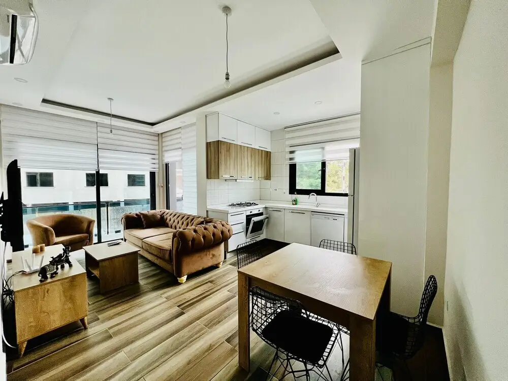Цери: "A Brand new 1+1 Flat in Kyrenia. It is Central With a Lots of Facilities."
