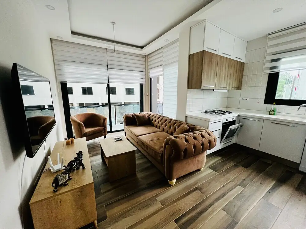 Цери: "A Brand new 1+1 Flat in Kyrenia. It is Central With a Lots of Facilities."