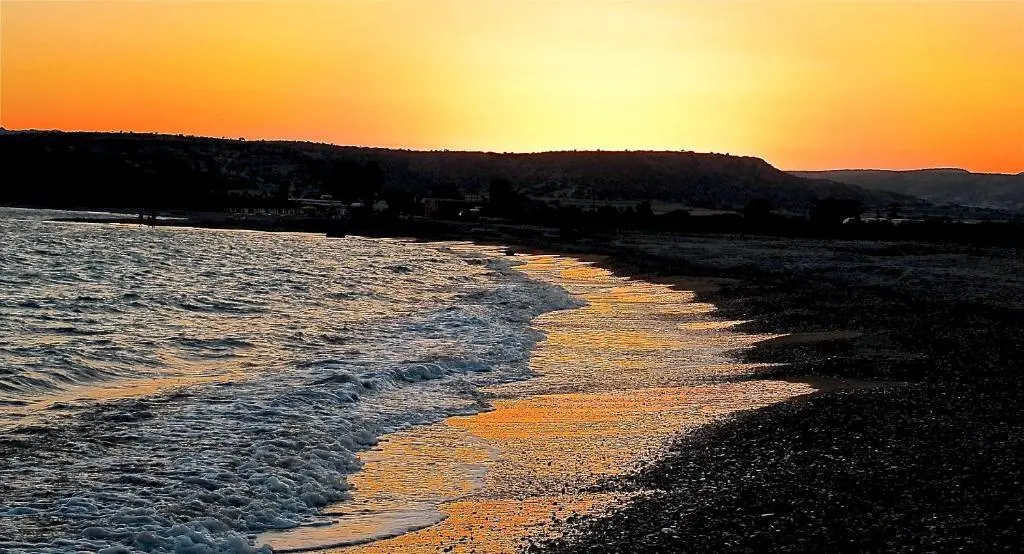 Писсури: Horizon Pissouri Bay 1 bedroom apartment with communal pool
