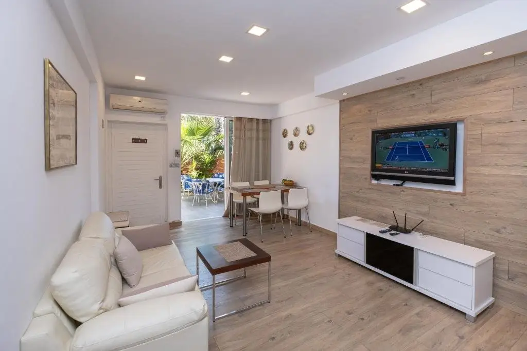 Пафос: Townhouse by the sea Pirate Harbor