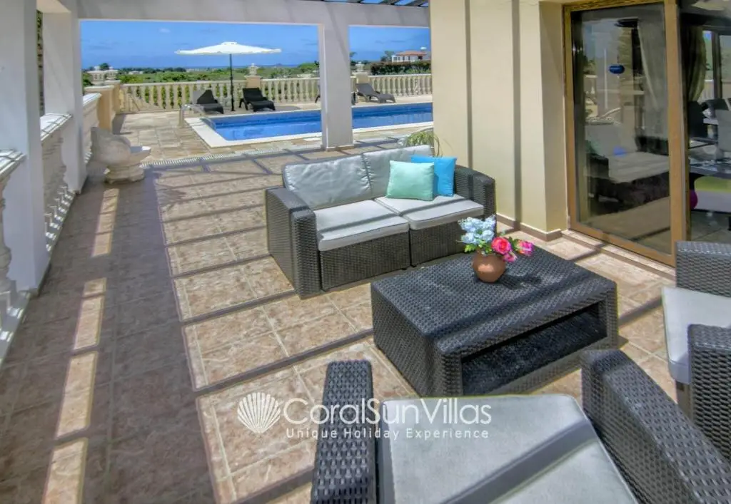 Пейя: Fabulous Villa In Coral Bay Near Beach, Amenities