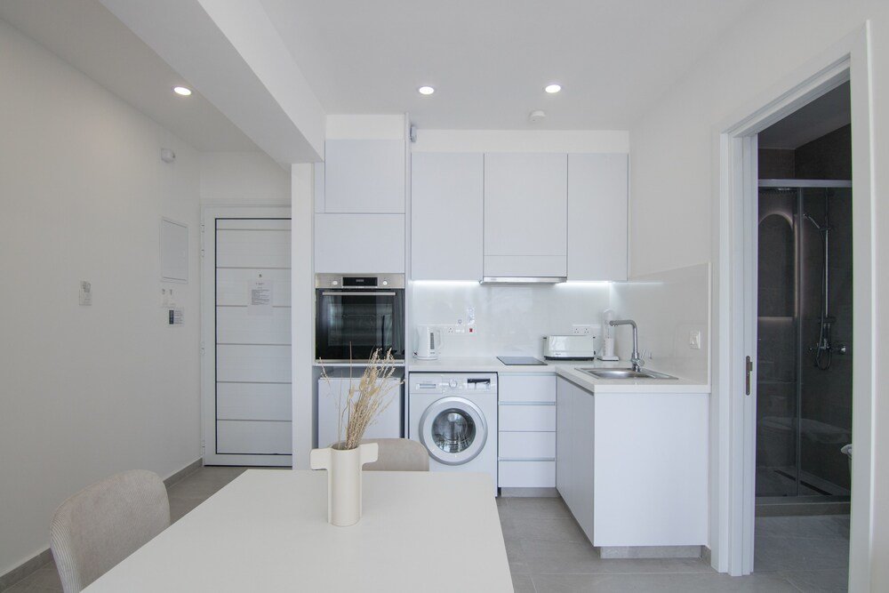 Пафос: Phaedrus Living Seaside Modern Flat Limnaria 134