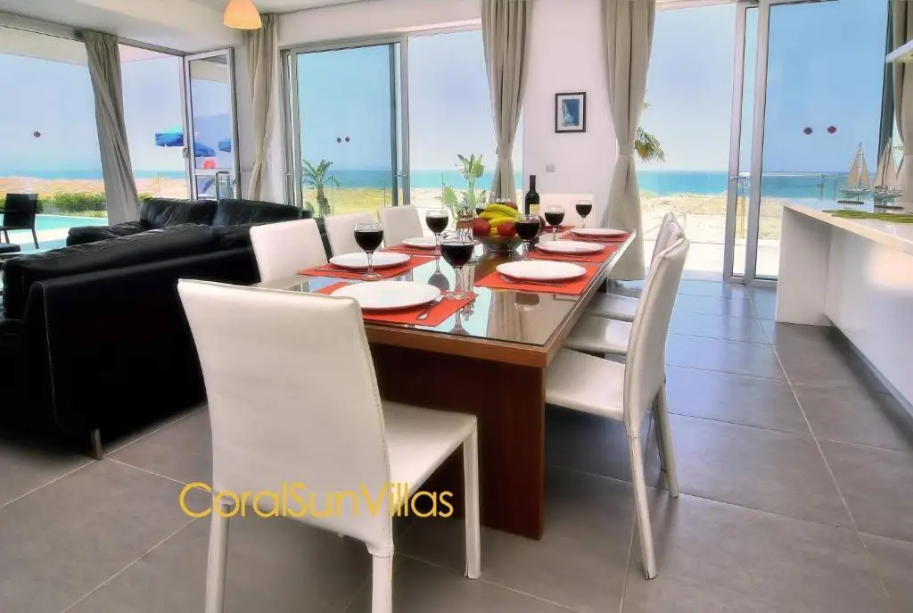Аргака: Blue - Beach Front Spectacular Villa Sleeps 10
