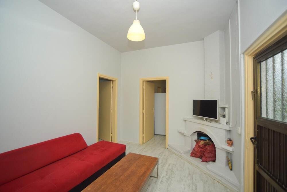 Озанкей: Cozy Home w Fireplace 10 min to Sea in Kyrenia