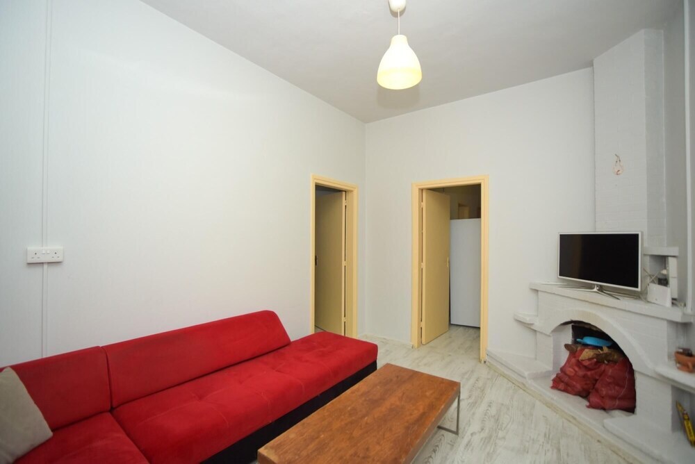 Озанкей: Cozy Home w Fireplace 10 min to Sea in Kyrenia