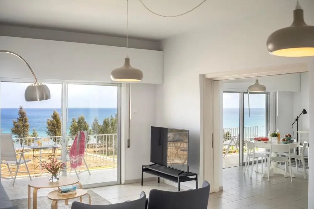 Protaras H2O Seafront Suite — фото 1
