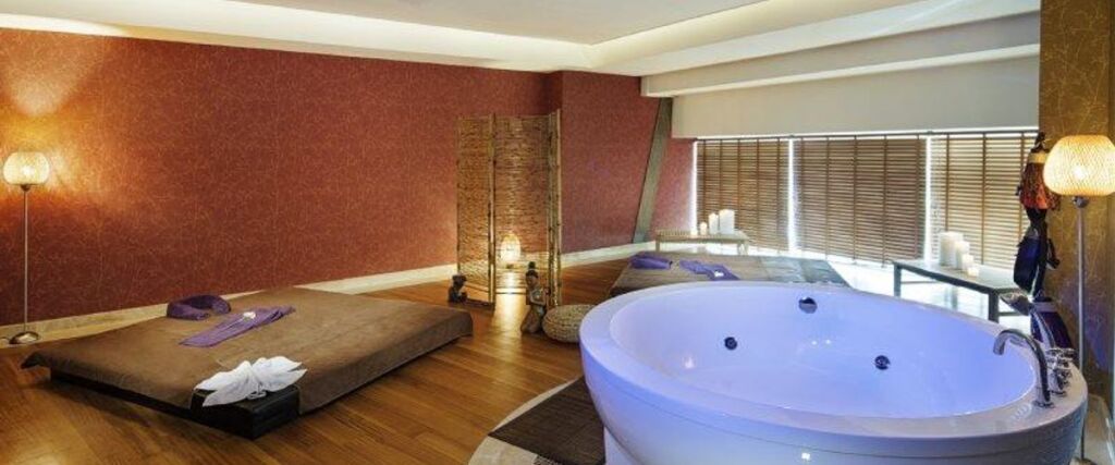 Бафра: Nuhun Gemisi Deluxe Spahotel