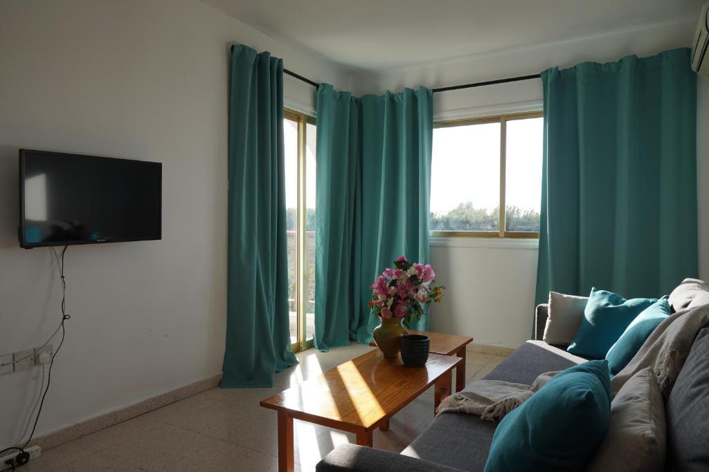 Паралимни: Kapparis Comfort Apartment
