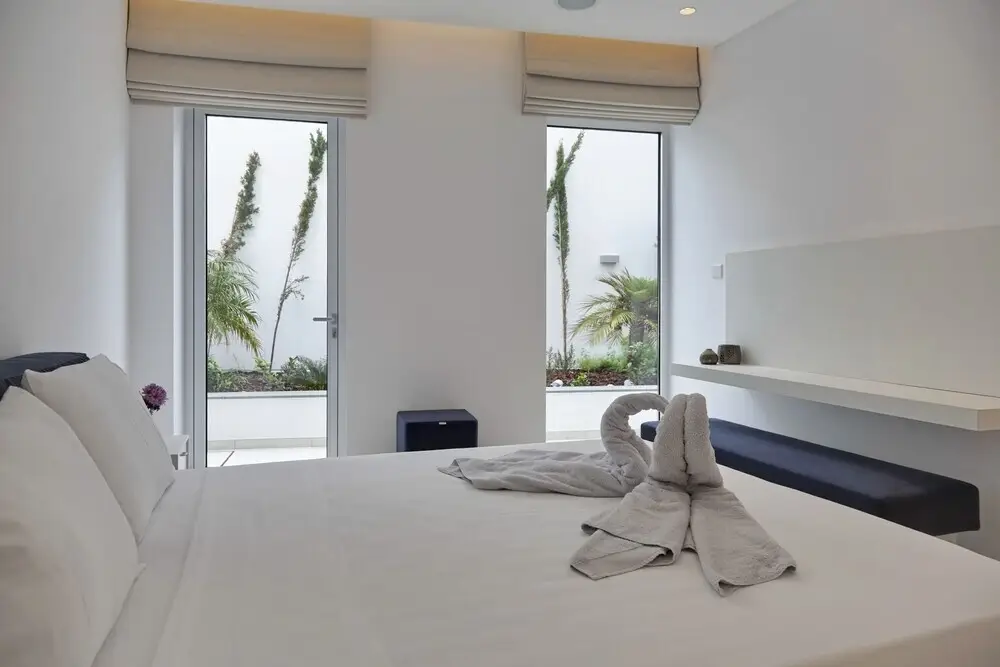 Айя-Напа: Elegance Beachfront Elite Villa