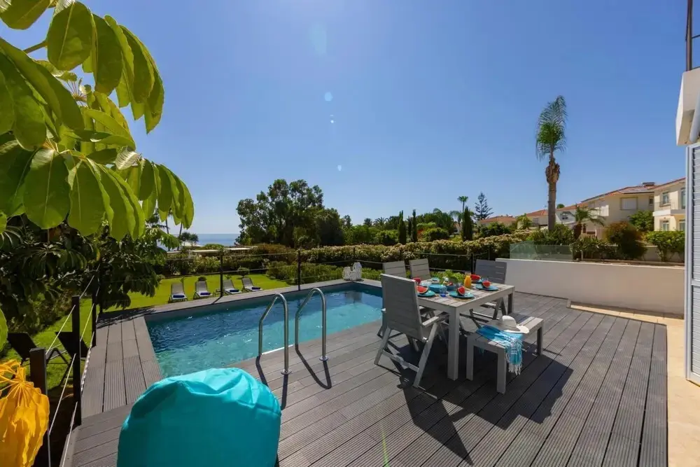 Протарас: Protaras Sunrise Zen Seafront Villa (No Front Desk Please Contact The Property In Advance)