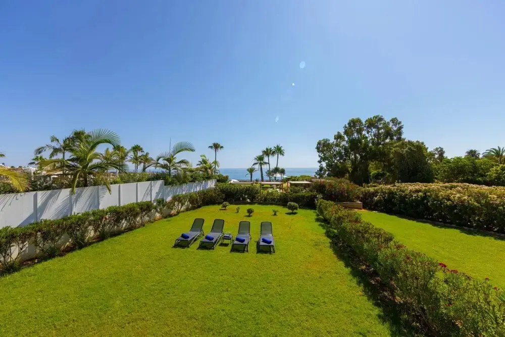 Протарас: Protaras Sunrise Zen Seafront Villa (No Front Desk Please Contact The Property In Advance)