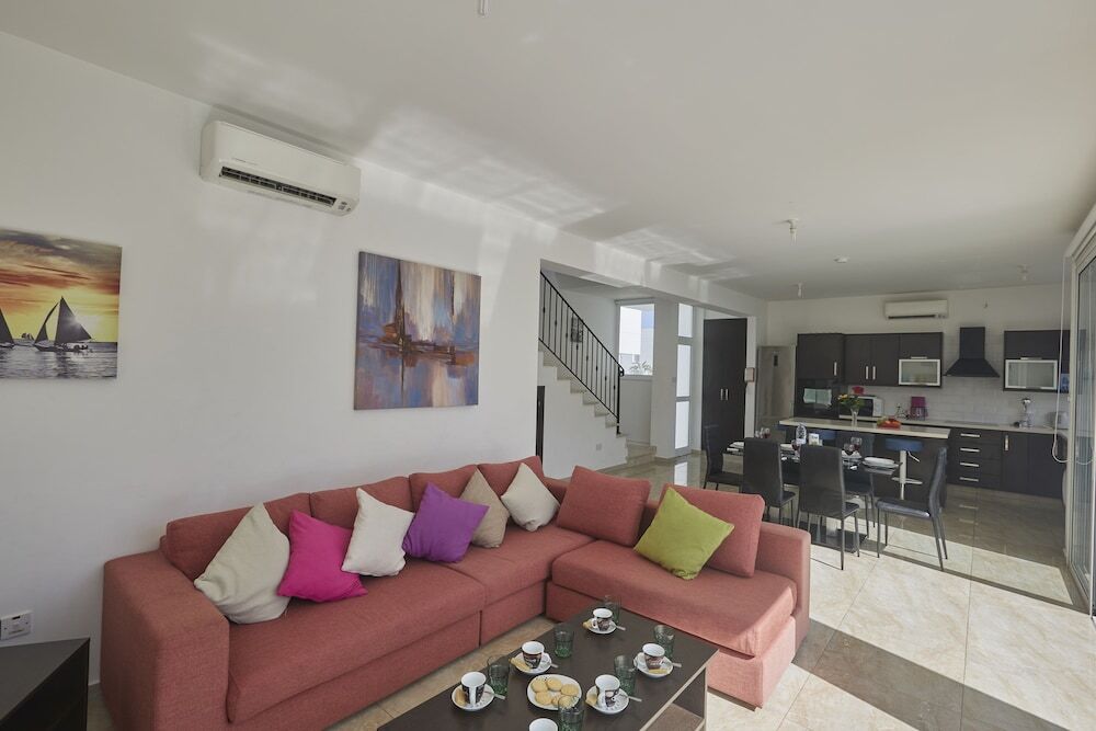 Паралимни: Protaras Pearl Villa Pe17