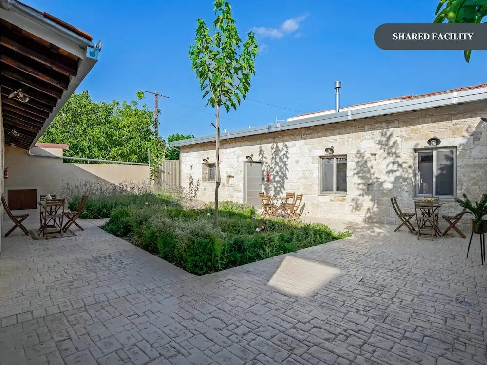 Васа: Sanders Andre Marie - Cute Studio w/ Shared Garden