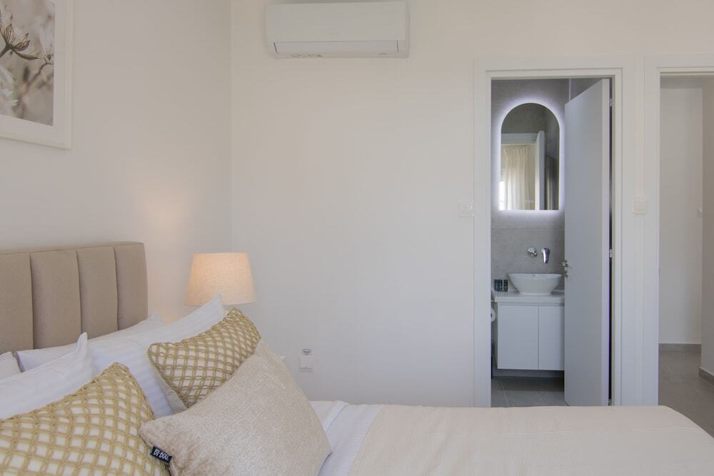Пафос: Phaedrus Living Seaview Luxury Flat Limnaria 134